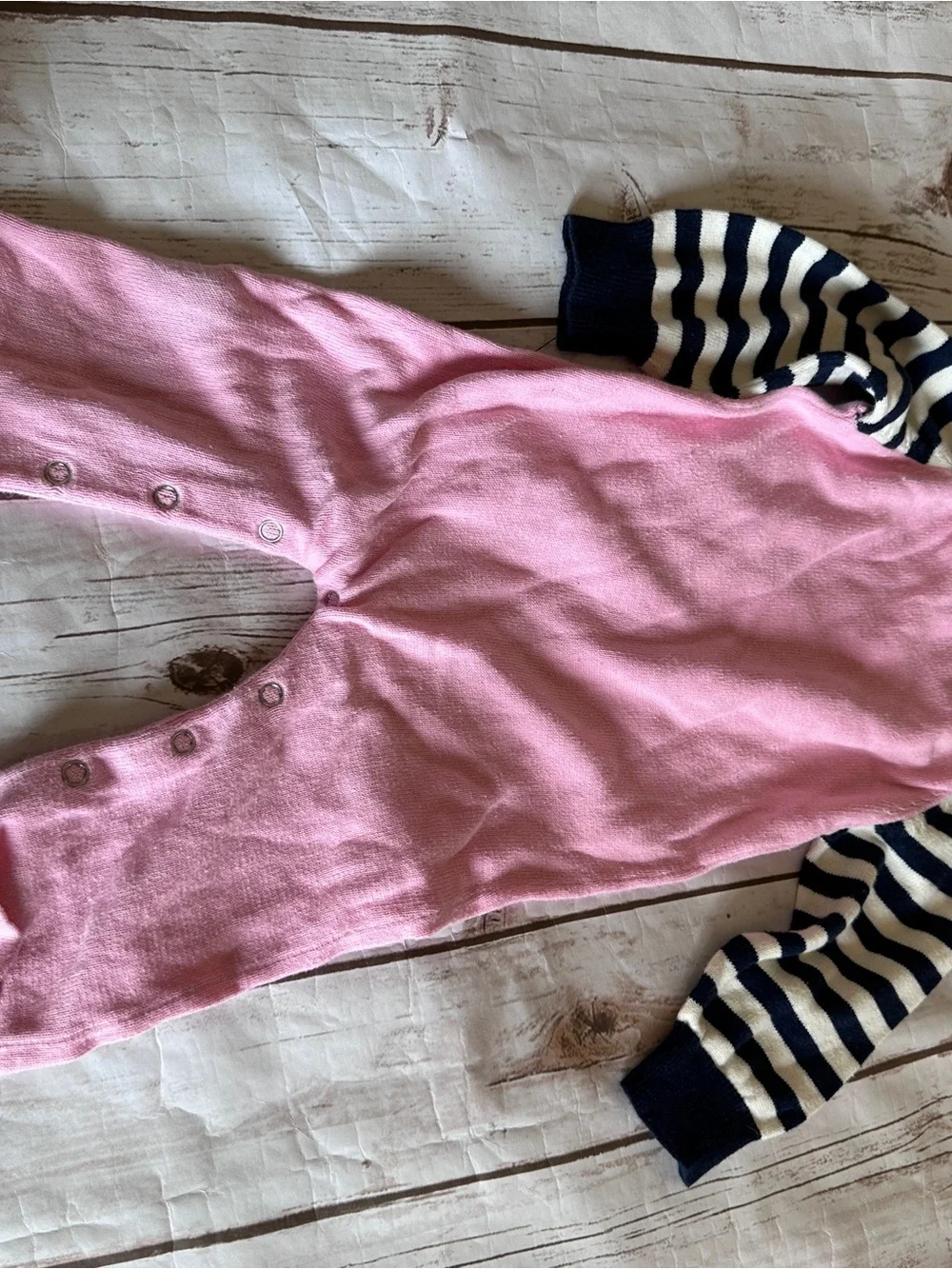 TooByDoo pink heart romper with white heart guc light fuzzies, size 3-6 months